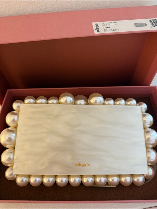 cult gaia Handbags - Cult Gaia Ivory Clutch (NWT)